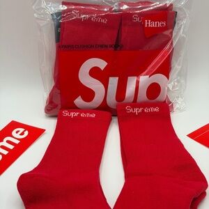 Supreme Red Crew socks